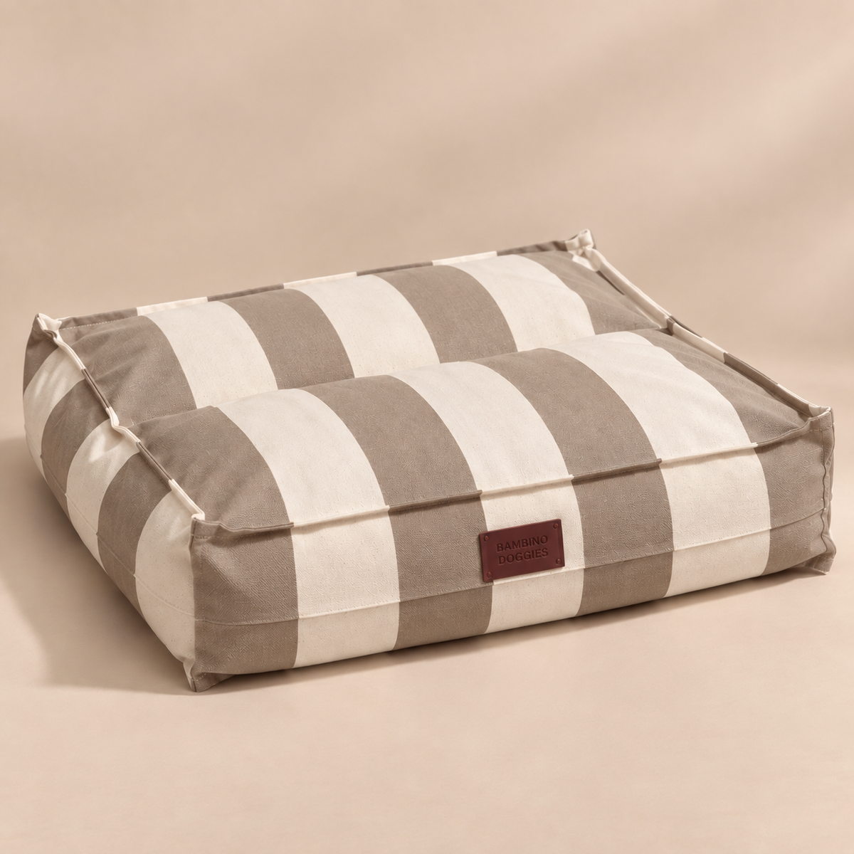 Cama desenfundable e impermeable para perros
