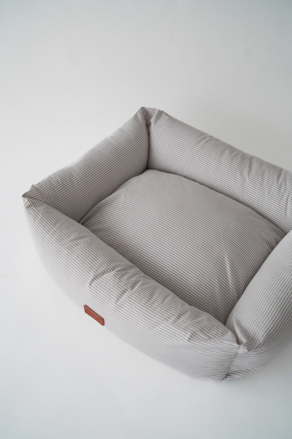 CAMA PARA PERROS DESENFUNDABLE MONIK