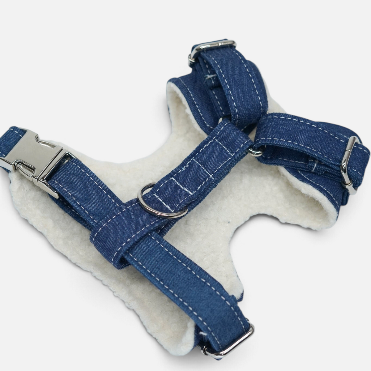 Arnés para perro BIMBAS BRAND de tela denim azul con forro interior de borreguito y cierres metálicos ajustables