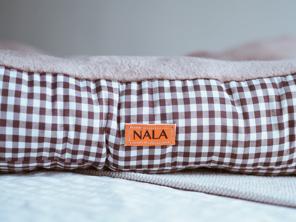 CAMA PARA PERROS VICHY MARRÓN